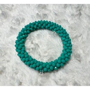 Teal colored stretch bracelet from German brand Lizas - Czech crystals